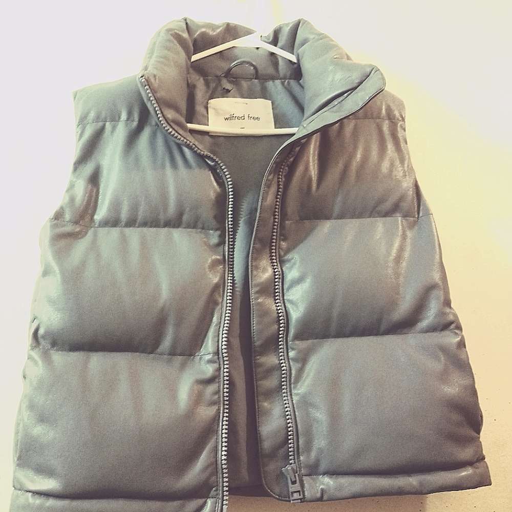 Wilfred Vegan Puffer Vest ☄️